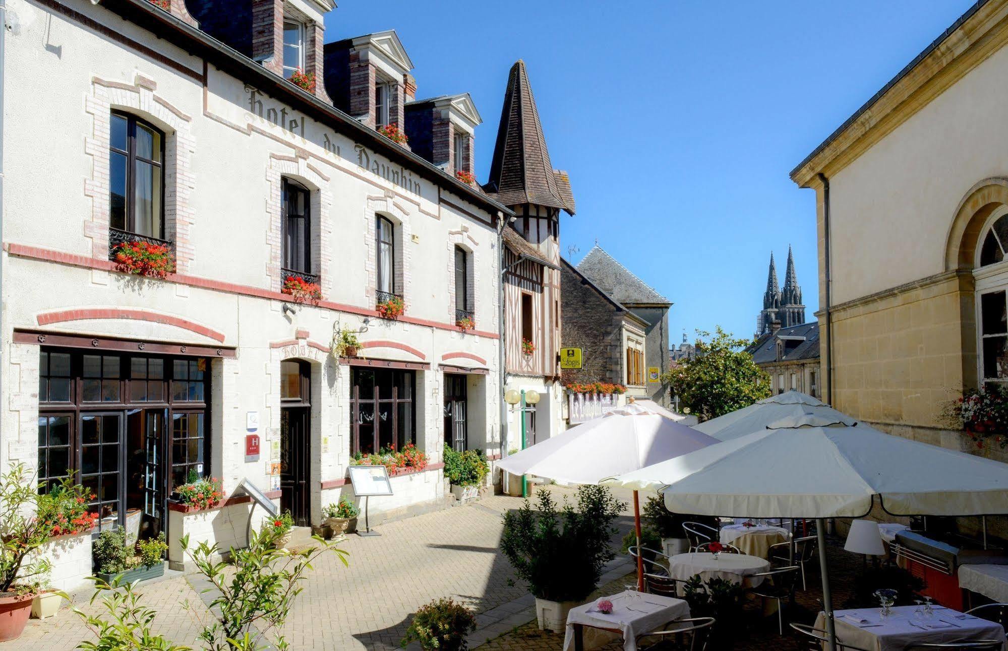Logis Hôtel le Dauphin Sées Exterior foto